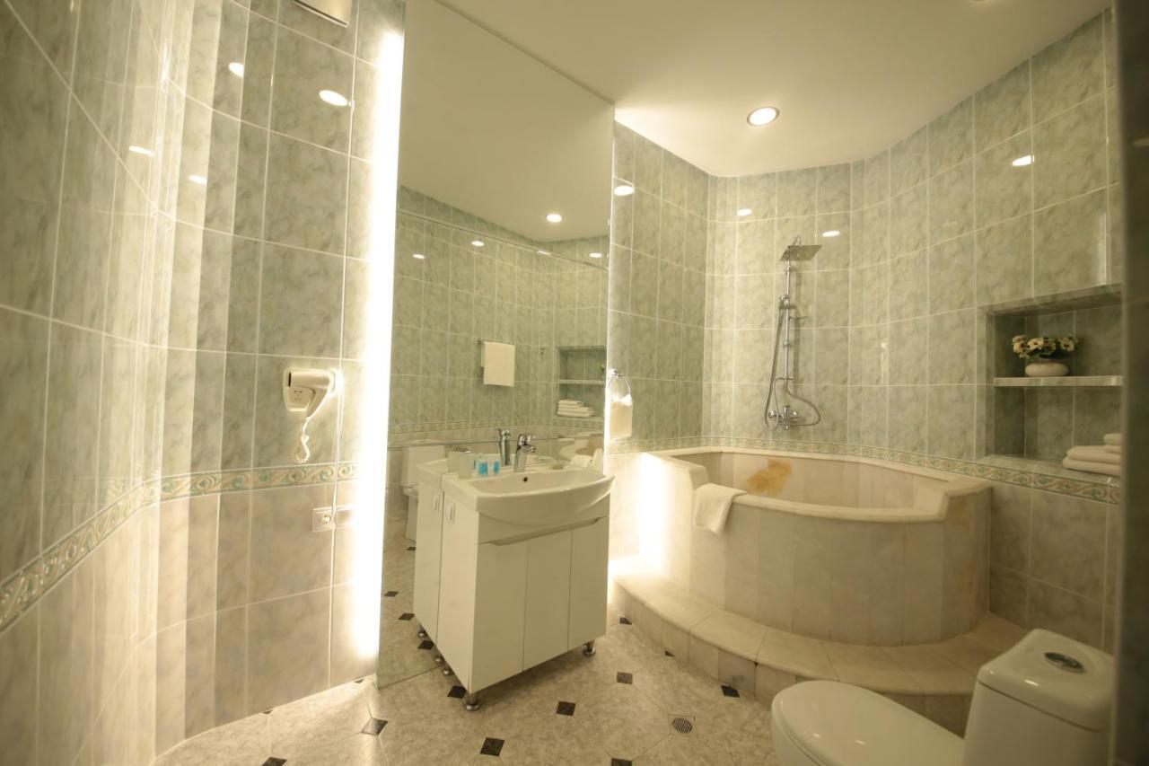 Stay Boutique Hotel Tbilisi Exterior photo